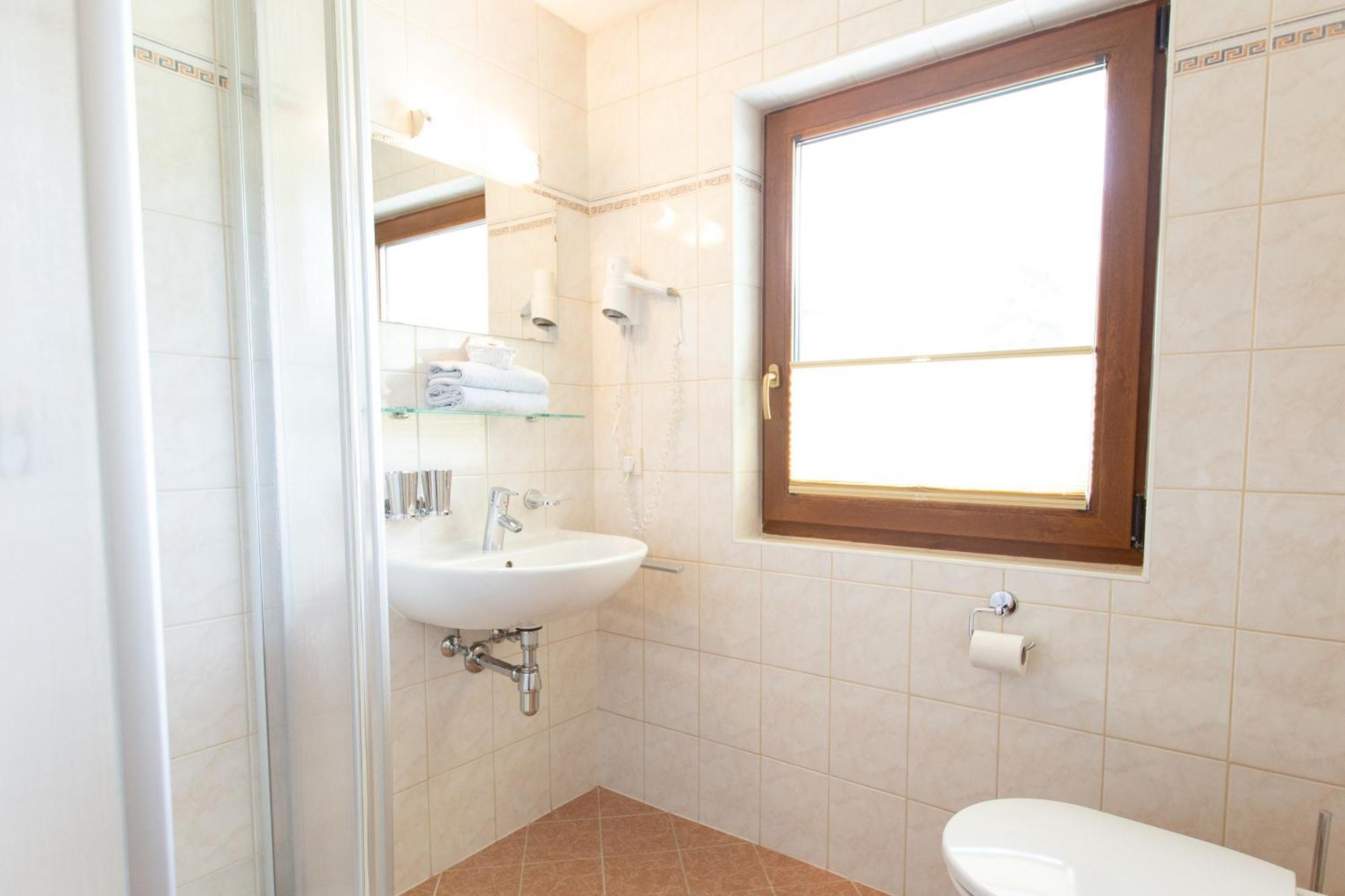 Haus Steinbock Bed & Breakfast Neustift im Stubaital Bagian luar foto